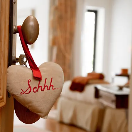 シャレット フォンテ ノヴァ 4*