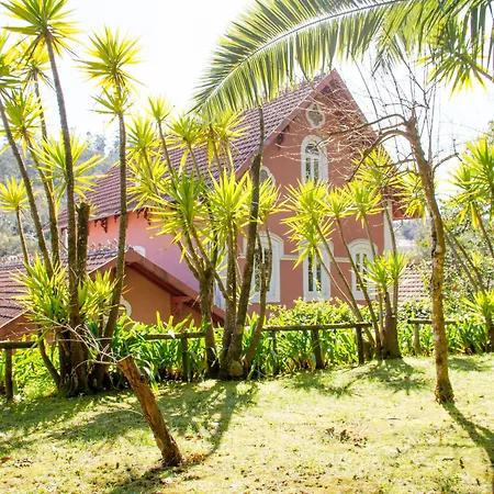 シャレット フォンテ ノヴァ ゲストハウス アルコバサ