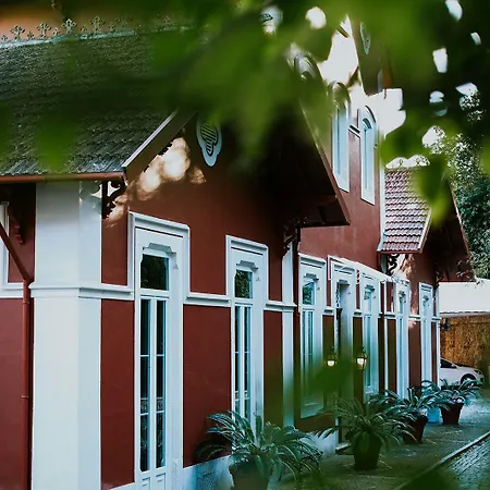 シャレット フォンテ ノヴァ ゲストハウス アルコバサ